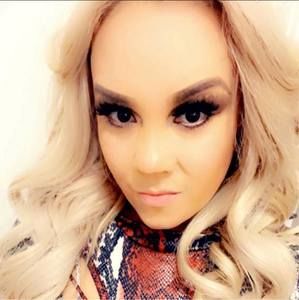 Meet your Posher, Analya